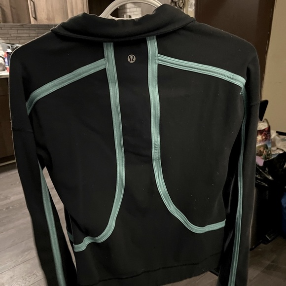 LuluLemon Sweater - Picture 2 of 2